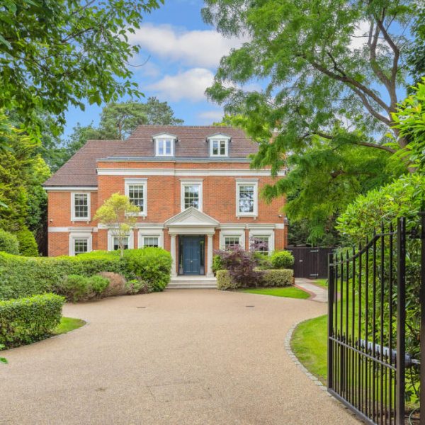 luxury-house-builders-cobham1